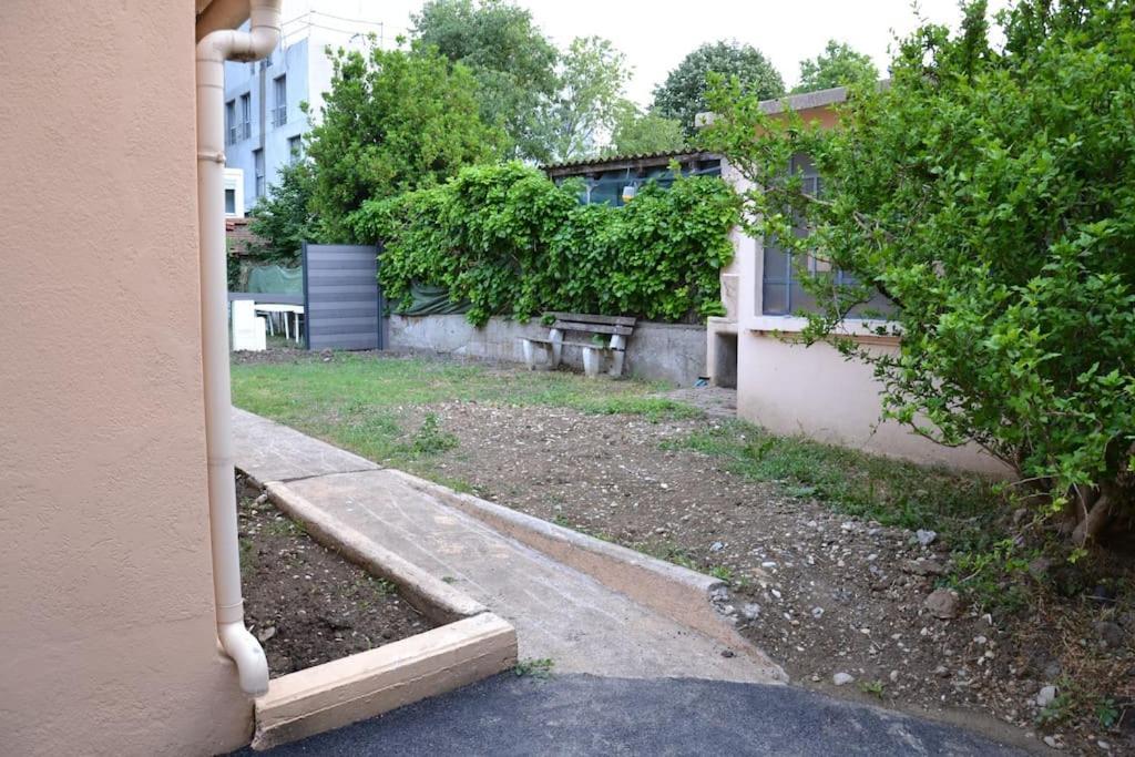 Studio En Residence Privee A Villeurbanne Exterior foto